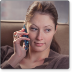 Mujer con teléfono celular